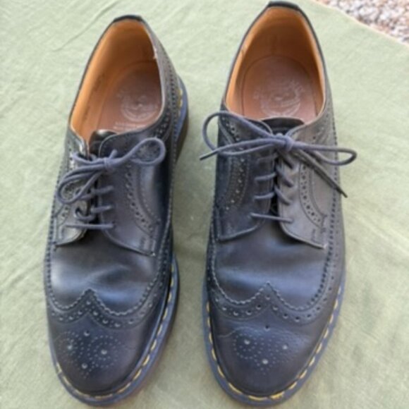 Doc Martens Mens Wingtip shoes original 90's - Picture 1 of 6